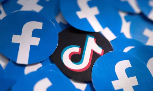 சூடானில் வன்முறை: சமூக ஊடகங்களுக்கு தற்காலிக தடை