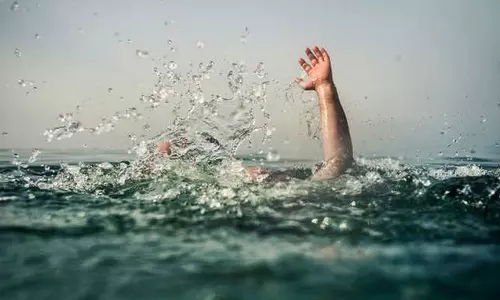 மகன் இறந்த துக்கத்தில் ஆற்றில் குதித்து கணவன்-மனைவி தற்கொலை