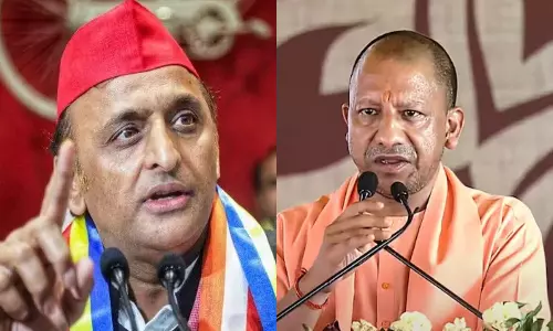 குளிக்க சொல்லும் யோகி ஆதித்யநாத்.. குடிக்க சொல்லும் அகிலேஷ்.. பெரும் பிரச்சனையான யமுனை!