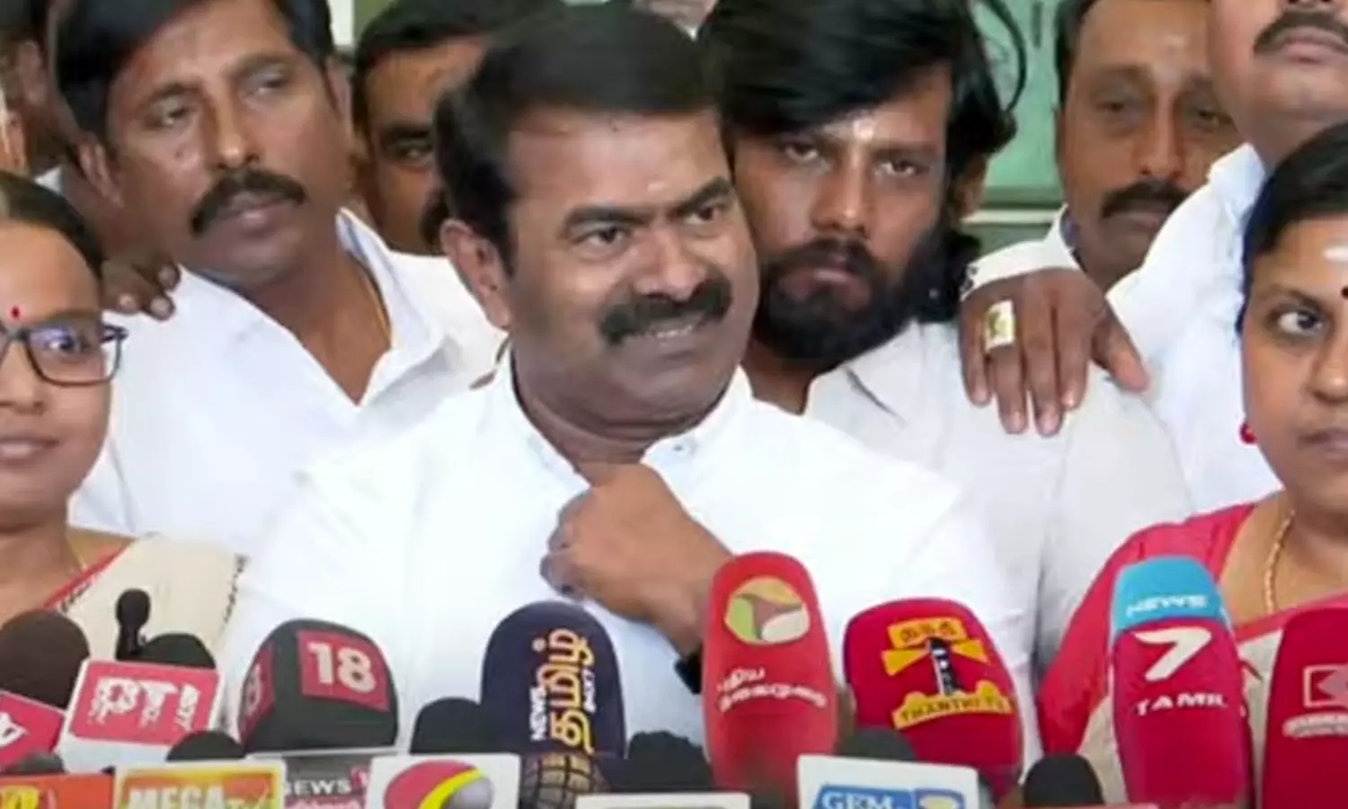 தி.மு.க.வையும் சேர்த்து நாங்கள் தான் வளர்க்க வேண்டி இருக்கு- சீமான் தி.மு.க.வையும் சேர்த்து நாங்கள் தான் வளர்க்க வேண்டி இருக்கு- சீமான்