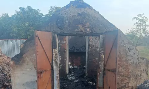 குடிசை வீட்டில் தீ பிடித்து பெண் உடல் கருகி உயிரிழப்பு