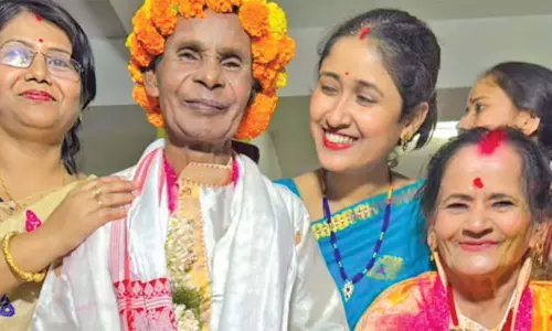 அசாமில் ருசிகர சம்பவம்- முதியோர் இல்லத்தில் காதலித்து திருமணம் செய்து கொண்ட ஜோடி