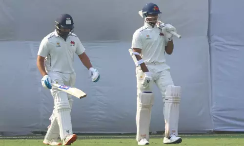 ரஞ்சி டிராபி: ரோகித் சர்மா, ஜெய்ஸ்வால் சொதப்பல்- மும்பையை சாய்த்தது ஜம்மு-காஷ்மீர்