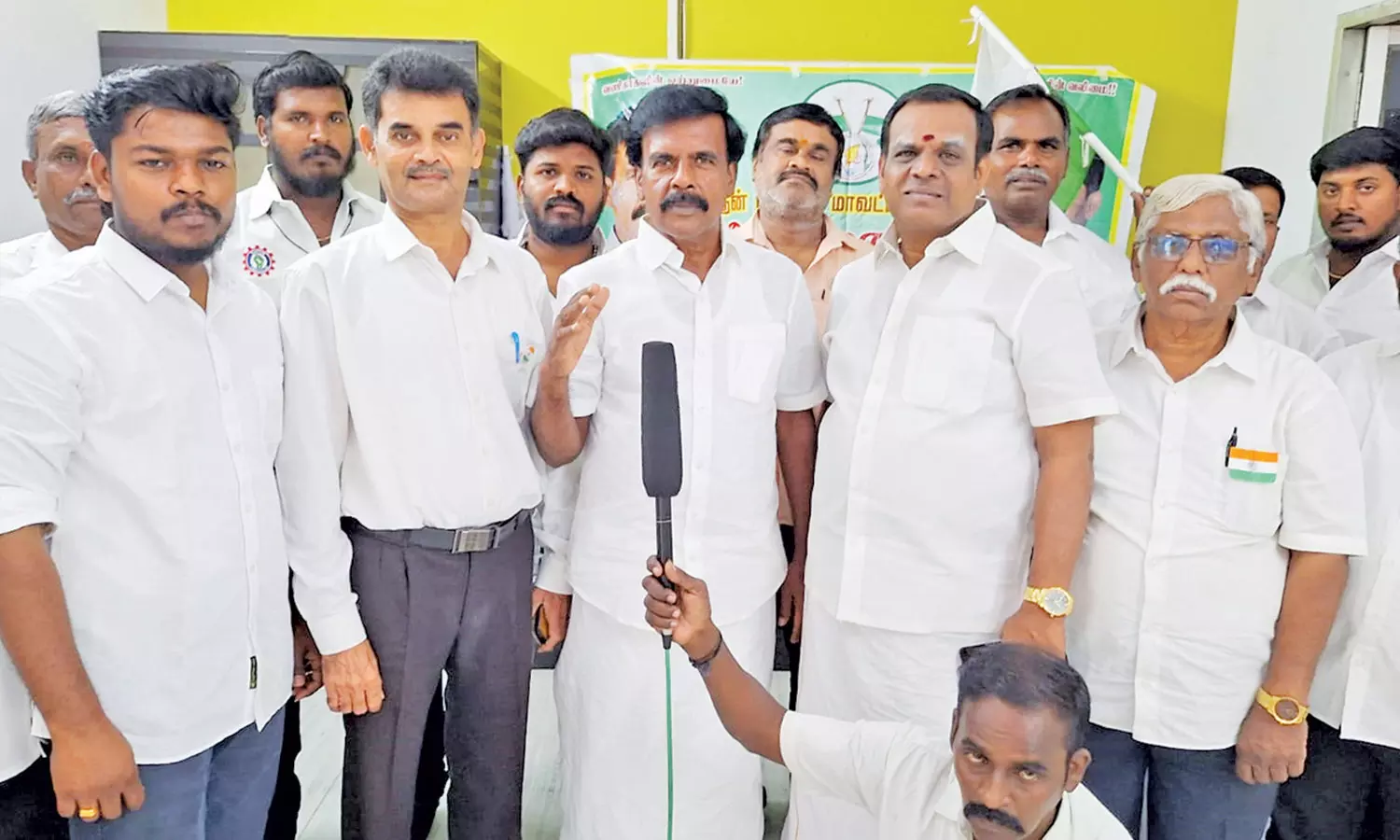 சென்னை மறைமலைநகரில் வணிகர் தின மாநில மாநாடு- கொளத்தூர் த.ரவி அறிவிப்பு