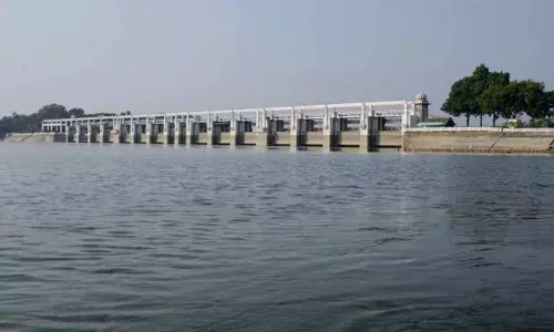 சென்னைக்கு குடிநீர் வழங்கும் பூண்டி ஏரி முழு கொள்ளளவை எட்டியது