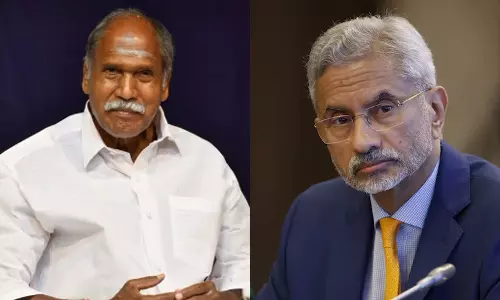 காரைக்கால் மீனவர்கள் கைது எதிரொலி- புதுச்சேரி முதலமைச்சர் வெளியுறவுத்துறை அமைச்சருக்கு கடிதம்