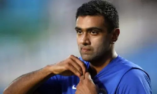 இங்கிலாந்து அணி செயல்பாட்டை பெங்களூரு டிராபிக்குடன் ஒப்பிட்ட அஸ்வின்