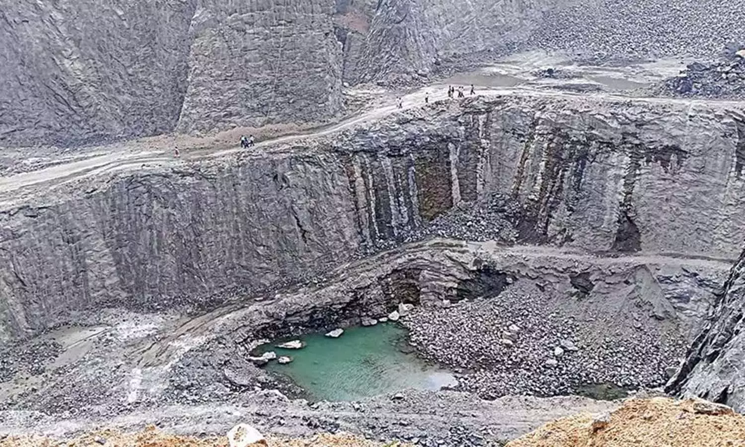 திருமயம் கல் குவாரியில் 6 ஆயிரம் கியூபிக் மீட்டர் கற்கள் கூடுதலாக வெட்டி எடுப்பு- ஆய்வில் தகவல்