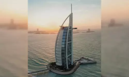 ஒரு இரவு தங்க ரூ.10 லட்சம் வசூலிக்கும் 10 நட்சத்திர ஓட்டல்- வீடியோ