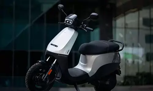 ரூ.80,000 துவக்க விலையில் புது ஸ்கூட்டர்களை அறிமுகம் செய்த ஓலா எலெக்ட்ரிக்