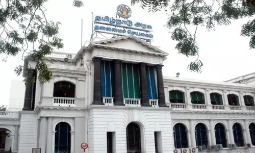 தமிழ்நாடு முழுவதும் 31 ஐ.ஏ.எஸ். அதிகாரிகள் இடமாற்றம்