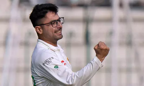 சாம்பியன்ஸ் டிராபி: ஒரேயொரு பிரத்யேக ஸ்பின்னருடன் பாகிஸ்தான் அணி அறிவிப்பு