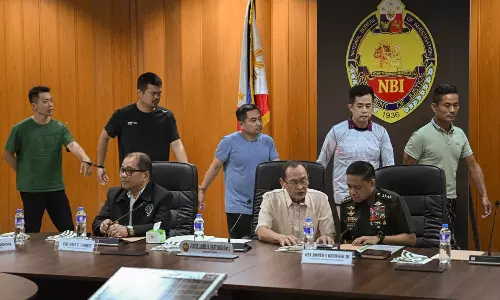 பிலிப்பைன்சில் சீனாவுக்கு உளவு பார்த்த 5 பேர் கைது