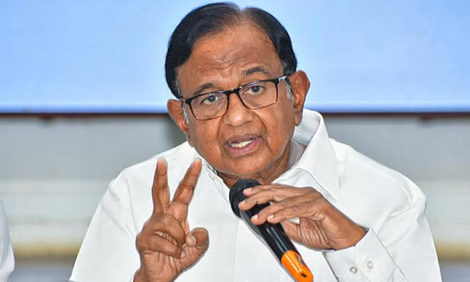 பொருளாதாரம் மேலும் 2 சதவீதம் சரிய வாய்ப்பு- ப.சிதம்பரம்