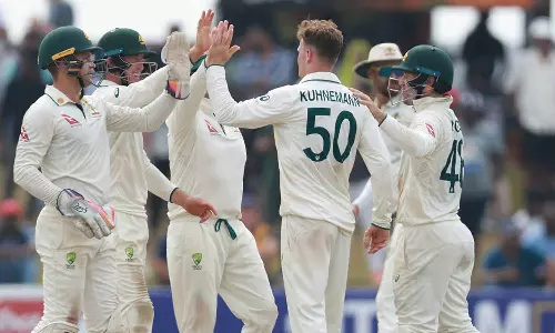 இலங்கைக்கு எதிரான முதல் டெஸ்ட்: ஆஸ்திரேலியா இன்னிங்ஸ் வெற்றி