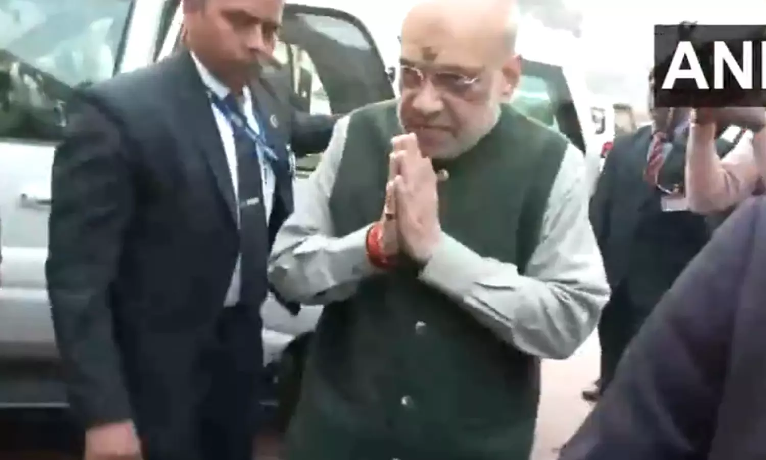 மத்திய நிதியமைச்சர் நிர்மலா சீதாராமன் இன்று... ... Budget 2025 Live Updates: வருமான வரி விலக்கு உச்ச வரம்பு ரூ.12 லட்சமாக அதிகரிப்பு