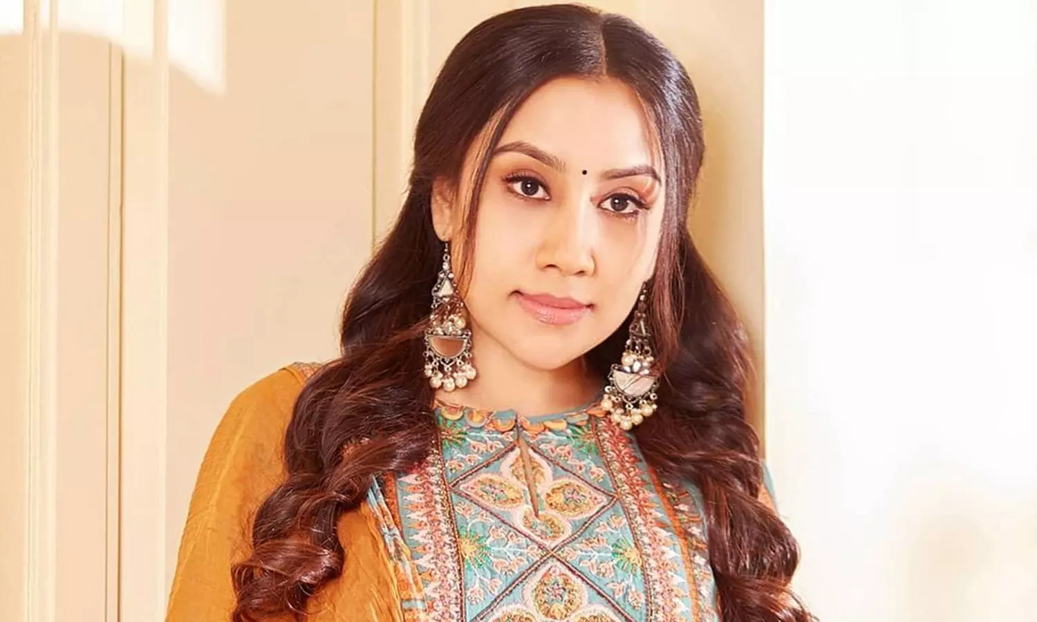 தி.மு.க.வை குறை சொல்ல எந்த கட்சிக்கும் தகுதி இல்லை- சத்யராஜ் மகள் திவ்யா பேட்டி தி.மு.க.வை குறை சொல்ல எந்த கட்சிக்கும் தகுதி இல்லை- சத்யராஜ் மகள் திவ்யா பேட்டி