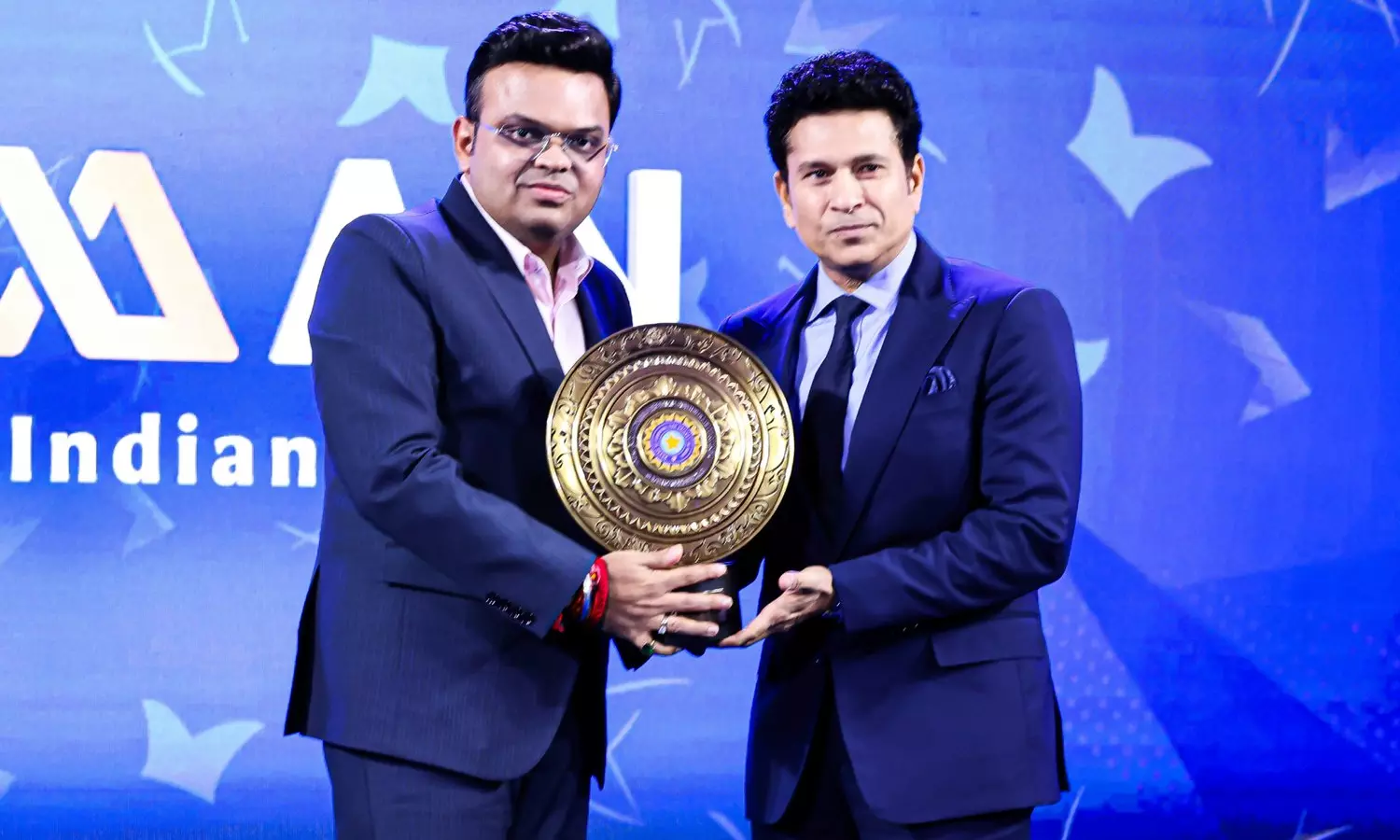 இந்திய வீரர் சச்சின் டெண்டுல்கருக்கு வாழ்நாள் சாதனையாளர் விருது