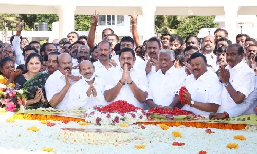 தமிழ்த்தாயின் தவப்புதல்வன் அண்ணா - எடப்பாடி பழனிசாமி புகழாரம்