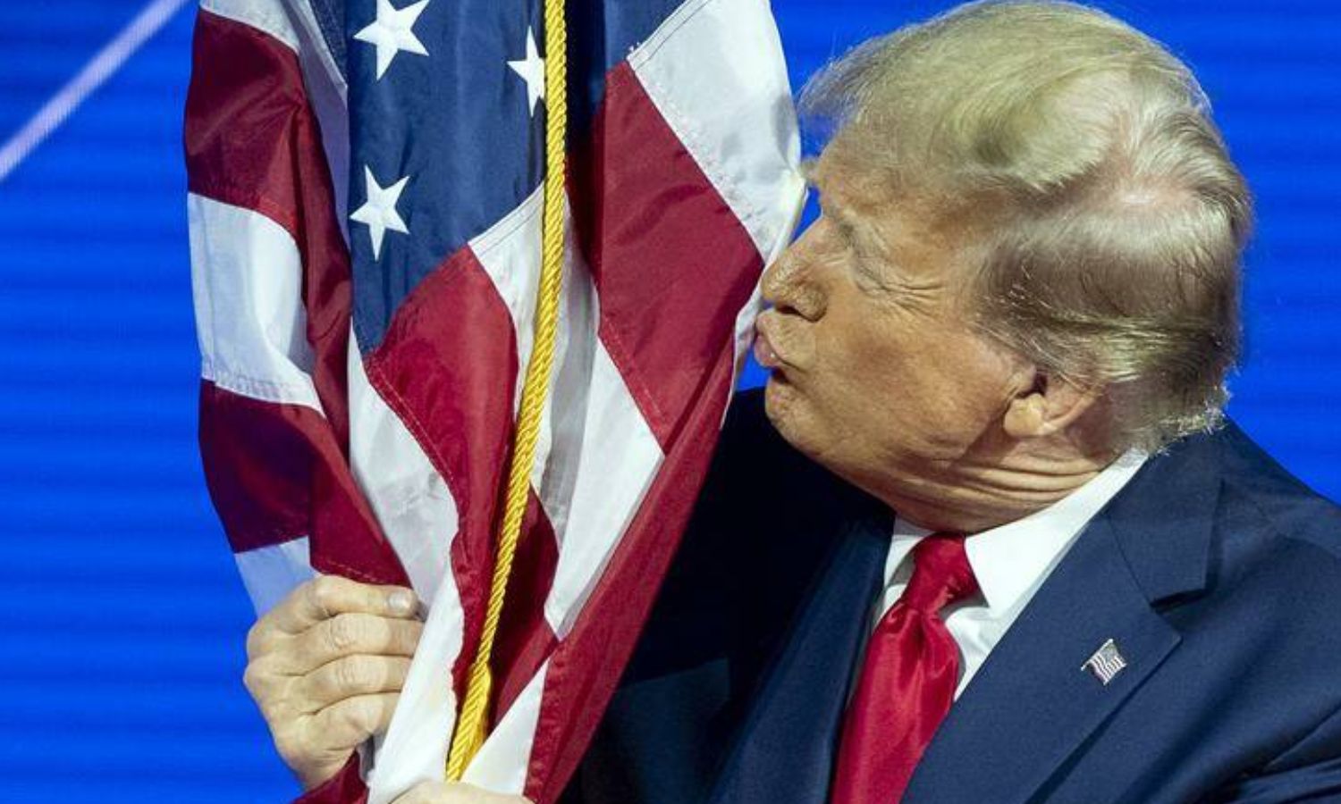 வர்த்தக போரை தொடங்கிய டிரம்ப்.. அடுத்த குறி ஐரோப்பிய யூனியன் - கொதிக்கும் உலக நாடுகள்