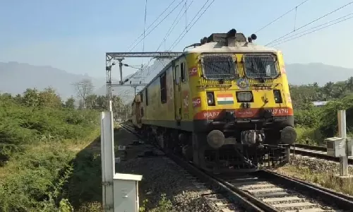 மதுரை-போடி இடையே மின்சார ரெயில் போக்குவரத்து இன்று தொடங்கியது