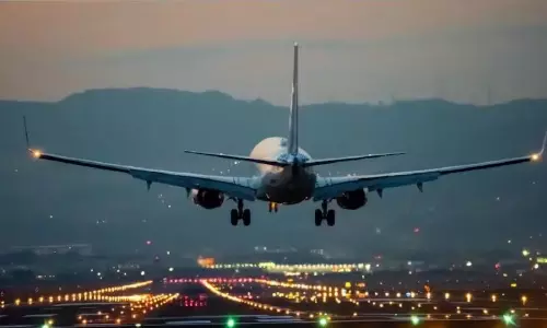 237 பயணிகளுடன் வந்த சென்னை விமானத்துக்கு வெடிகுண்டு மிரட்டல்!