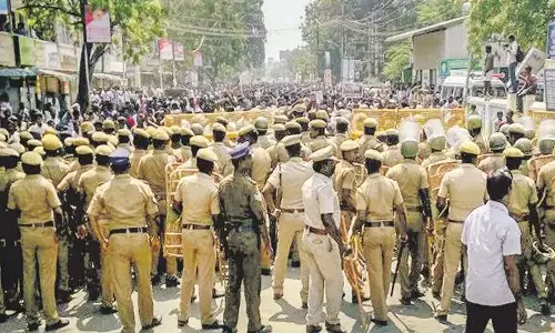 தமிழ்நாட்டில் ஒரு லட்சம் மக்களுக்கு 159.54 போலீசார் உள்ளதாக மத்திய அரசு தகவல்