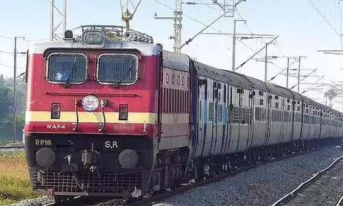 மதுரை-சென்னை எக்ஸ்பிரஸ் ரெயிலில் கூடுதல் பெட்டிகள் இணைப்பு