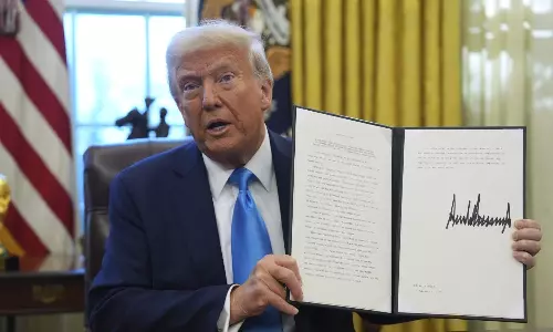 ஐ.நா மனித உரிமைகள் ஆணையத்திலிருந்து அமெரிக்கா விலகல்.. பாலஸ்தீன நிவாரண நிதியையும் நிறுத்திய டிரம்ப்