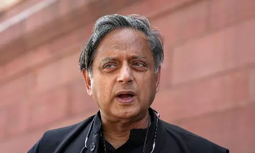 இந்தியர்களை நாடு கடத்திய அமெரிக்கா: இது முதல் முறையும் அல்ல... கடைசியும் அல்ல... சசி தரூர்