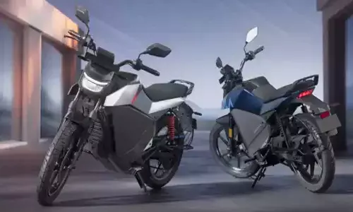 ரூ.74,999 ஆரம்ப விலையில் ரோட்ஸ்டர் எலக்ட்ரிக் பைக்குகளை அறிமுகம் செய்த ஓலா நிறுவனம்