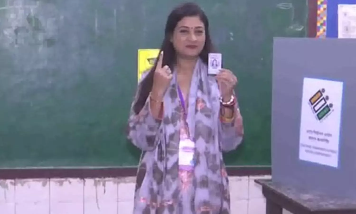 டெல்லி சட்டசபை தேர்தலில் கல்காஜி தொகுதியின்... ... ஈரோடு கிழக்கு மற்றும் டெல்லி தேர்தல் வாக்குப்பதிவு டெல்லி சட்டசபை தேர்தலில் கல்காஜி தொகுதியின்... ... ஈரோடு கிழக்கு மற்றும் டெல்லி தேர்தல் வாக்குப்பதிவு