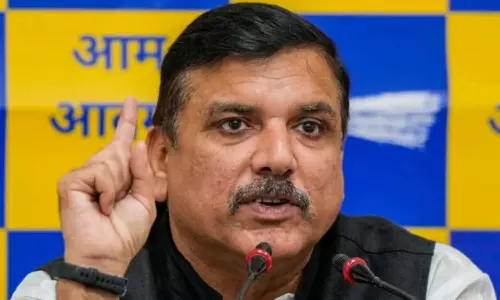 மசாஜ், ஸ்பா நிறுவனங்கள் நடத்தினால்... கருத்து கணிப்பு குறித்து ஆம் ஆத்மி எம்.பி. காட்டமான பதில்