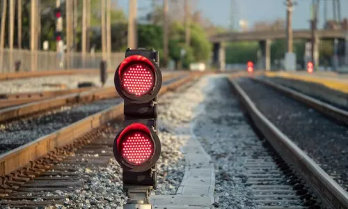 சிறப்பு ரெயில்கள் ரத்து- தெற்கு ரெயில்வே அறிவிப்பு