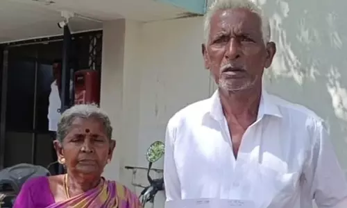 மருமகளிடம் இருந்து தங்கள் வீட்டை மீட்டுத்தர வேண்டும் - ஆர்.டி.ஓ.விடம் தம்பதி புகார் மனு