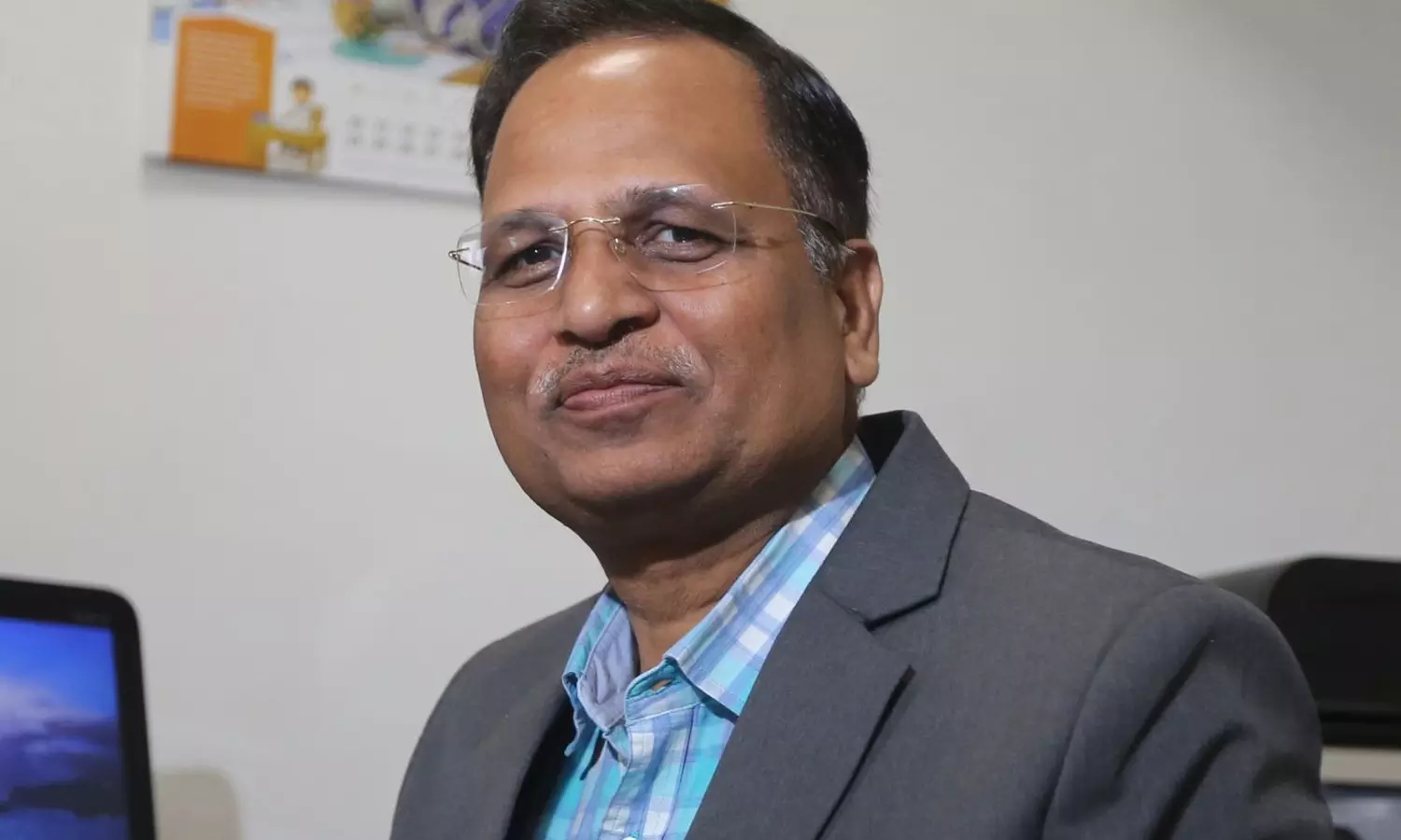 டெல்லி தேர்தலில் போட்டியிட்ட முன்னாள் அமைச்சர்... ... டெல்லி சட்டமன்ற தேர்தல் மற்றும் ஈரோடு கிழக்கு இடைத்தேர்தல் முடிவுகள்- லைவ் அப்டேட்ஸ்..