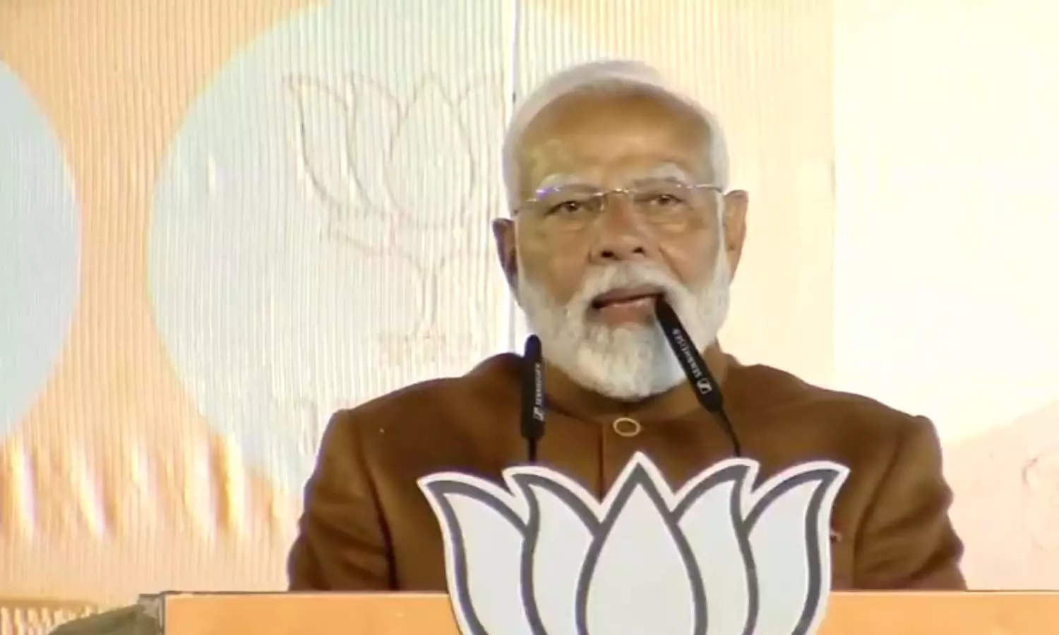 டெல்லி தேர்தல் முடிவு குறுக்குவழி அரசியல் சகாப்தத்திற்கான முடிவு: பாஜக தொண்டர்கள் மத்தியில் பிரதமர் மோடி பேச்சு டெல்லி தேர்தல் முடிவு குறுக்குவழி அரசியல் சகாப்தத்திற்கான முடிவு: பாஜக தொண்டர்கள் மத்தியில் பிரதமர் மோடி பேச்சு