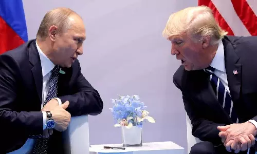 உக்ரைன் போரை முடிவுக்கு கொண்டுவர முயற்சி: ரஷிய அதிபர் புதினுடன் டிரம்ப் தொலை பேசியில் பேச்சு