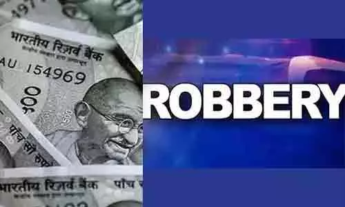 பொன்னேரி அருகே கோவில்-கடையை உடைத்து கொள்ளை