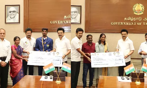 உலக கோப்பை கிரிக்கெட், கோகோவில் சாதித்தவர்களுக்கு ரூ. 25 லட்சம் ஊக்கத்தொகை வழங்கிய முதலமைச்சர்