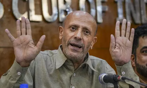 பாராளுமன்ற கூட்டத்தொடரில் பங்கேற்க எம்.பி. அப்துல் ரஷீத்துக்கு 2 நாள் கஸ்டடி பரோல்