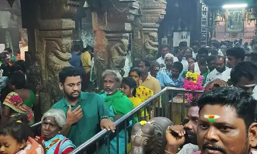 தைப்பூசம்: சுவாமிமலை சுவாமிநாத சுவாமி கோவிலில் குவிந்த பக்தர்கள்
