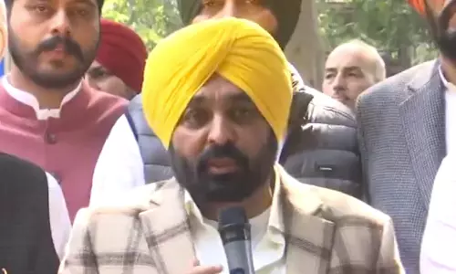 வியர்வை, ரத்தத்தைச் செலுத்தி எங்கள் கட்சியை உருவாக்கியுள்ளோம்: காங்கிரசுக்கு பகவந்த் மான் பதிலடி