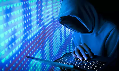 ஆன்லைன் பண மோசடி இழப்புக்கு வங்கி நிர்வாகம் பொறுப்பேற்க வேண்டும்- நுகர்வோர் கோர்ட் உத்தரவு