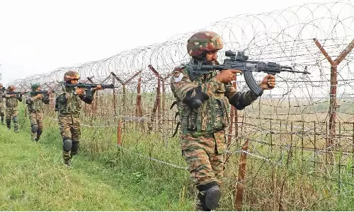 ஜம்மு காஷ்மீரில் போர் நிறுத்த ஒப்பந்தத்தை மீறி பாகிஸ்தான் தாக்குதல்... இந்திய ராணுவம் பதிலடி