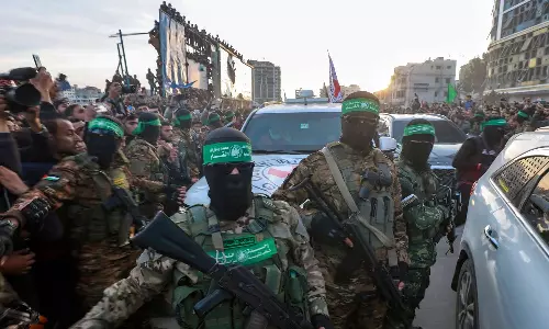 திட்டமிட்டபடி பணயக் கைதிகளை விடுவிக்க ஹமாஸ் முடிவு