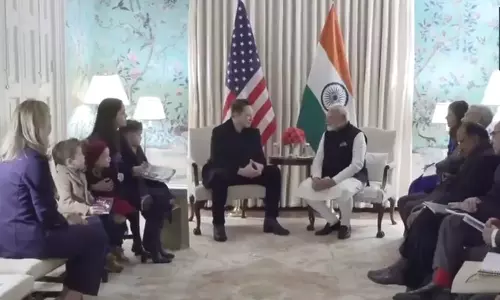 பிரதமர் மோடியுடன் உலக கோடீஸ்வரர்களில் ஒருவரான எலான் மஸ்க் சந்திப்பு