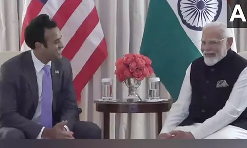 பிரதமர் மோடியுடன் இந்திய வம்சாவளி தொழிலதிபர் விவேக் ராமசாமி சந்திப்பு