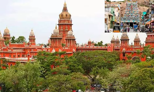 சென்னையில் வேல் யாத்திரைக்கு அனுமதி இல்லை - தேவையில்லாமல் பிரச்சனையை உருவாக்க பார்ப்பதாக மனுதாரருக்கு ஐகோர்ட் கண்டனம்