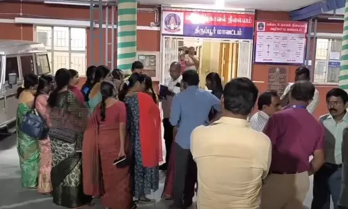 பல்லடம் போலீஸ் நிலையத்தை ஆசிரியர்கள் முற்றுகை